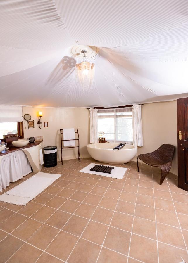 Olarro Lodge Maji Moto エクステリア 写真